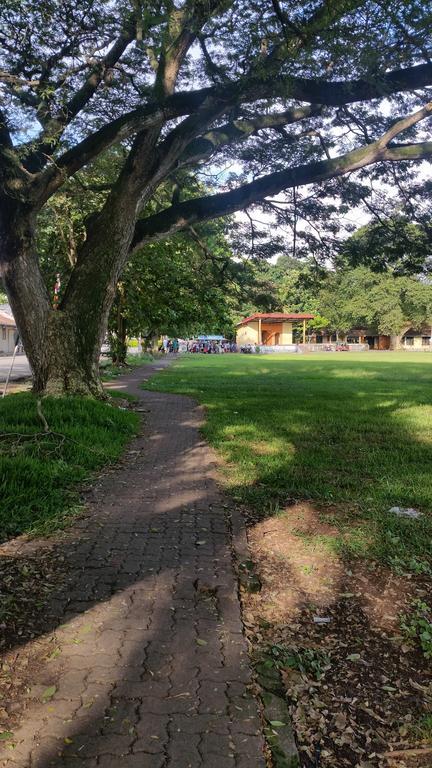Noahs Ark Transit Stay Moratuwa Esterno foto